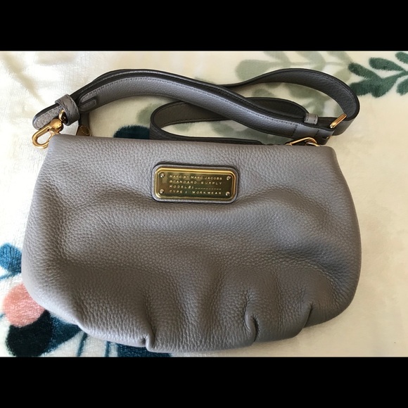 Purse - Picture 1 of 6